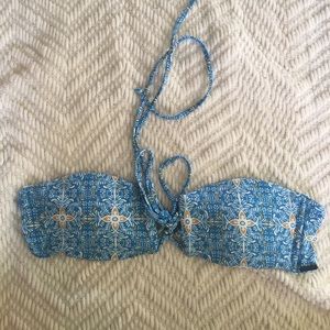 Volcom bandeau swim top - small